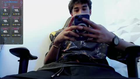 Snapshot of jake_tripp chatting on January 22, 2025, 3:52 am jake_tripp online show from January 22, 2025, 3:52 am