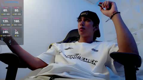 Snapshot of jake_tripp chatting on February 20, 2025, 6:50 am jake_tripp online show from February 20, 2025, 6:50 am