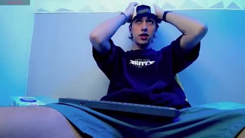 jake_tripp online show from December 17, 2025, 4:07 am