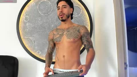 Santiago online show from November 14, 2025, 7:01 pm