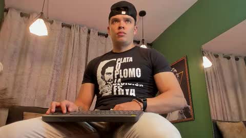 Snapshot of jakee_tyler chatting on September 10, 2025, 6:52 pm Jake Tyler online show from September 10, 2025, 6:52 pm