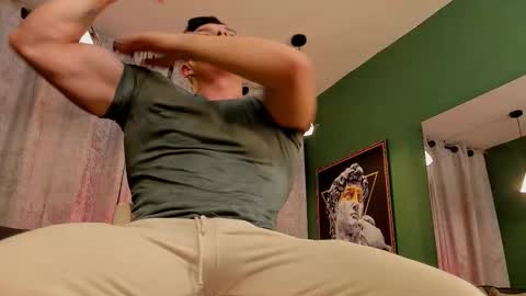 Snapshot of jakee_tyler chatting on October 18, 2025, 10:54 pm Jake Tyler online show from October 18, 2025, 10:54 pm