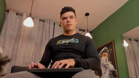 Snapshot of jakee_tyler chatting on October 25, 2025, 11:32 pm Jake Tyler online show from October 25, 2025, 11:32 pm