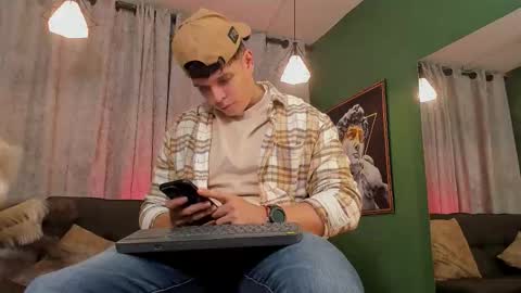 Snapshot of jakee_tyler chatting on November 18, 2025, 8:13 pm Jake Tyler online show from November 18, 2025, 8:13 pm