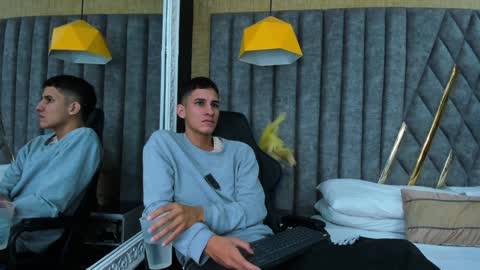 jakemoxleey online show from December 19, 2024, 12:23 pm