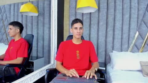 jakemoxleey online show from December 30, 2024, 7:53 pm