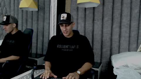 jakemoxleey online show from January 15, 2025, 12:15 pm