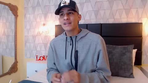 jakemoxleey online show from February 21, 2025, 2:48 pm