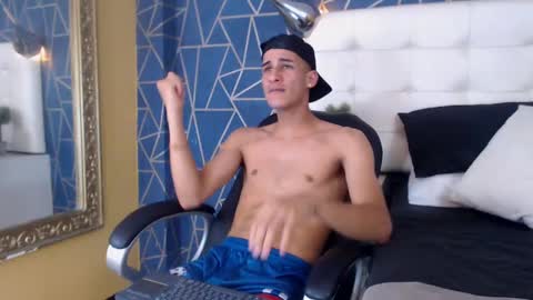 jakemoxleey online show from February 28, 2025, 6:41 pm