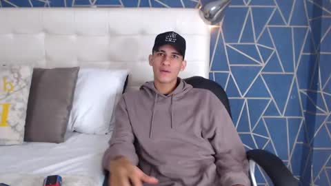 jakemoxleey online show from March 12, 2025, 1:30 pm