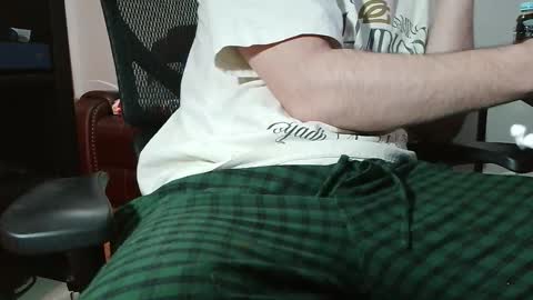 Jakeyj2525 online show from January 19, 2026, 3:43 am