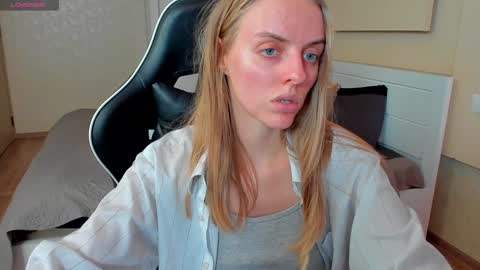 Snapshot of jam_cream chatting on January 17, 2025, 1:24 pm Sofia online show from January 17, 2025, 1:24 pm