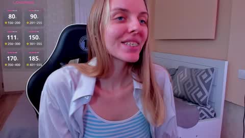 Snapshot of jam_cream chatting on February 3, 2025, 10:03 am Sofia online show from February 3, 2025, 10:03 am