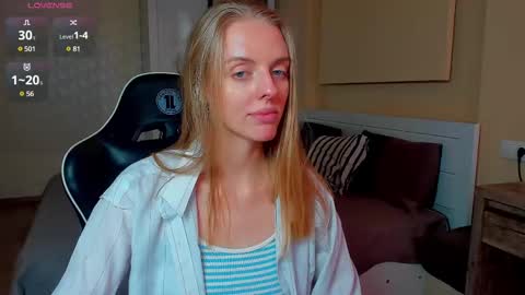 Snapshot of jam_cream chatting on February 15, 2025, 12:54 pm Sofia online show from February 15, 2025, 12:54 pm