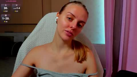 Snapshot of jam_cream chatting on November 29, 2025, 10:07 am Sofia online show from November 29, 2025, 10:07 am