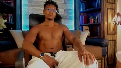   online show from October 15, 2025, 6:02 am