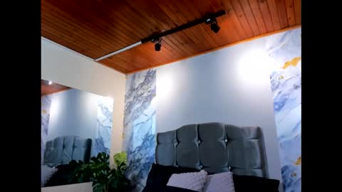 james_adamss_ online show from January 8, 2026, 11:56 am