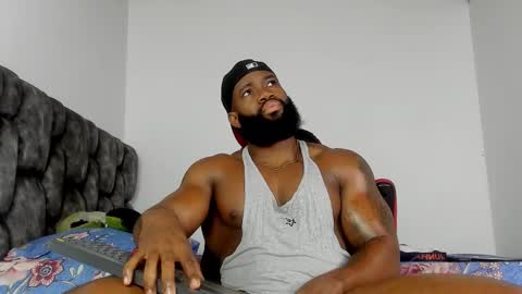 Snapshot of james_bbcmuscle chatting on October 25, 2025, 11:51 am James BBC online show from October 25, 2025, 11:51 am