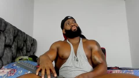 Snapshot of james_bbcmuscle chatting on October 26, 2025, 12:55 pm James BBC online show from October 26, 2025, 12:55 pm