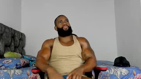 Snapshot of james_bbcmuscle chatting on November 12, 2025, 8:19 pm James BBC online show from November 12, 2025, 8:19 pm