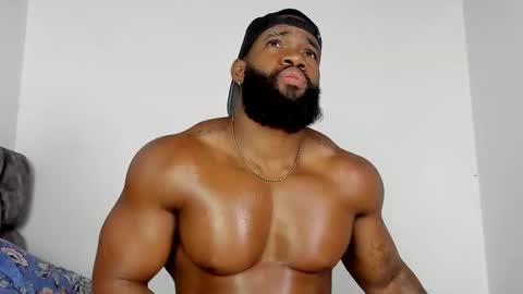 Snapshot of james_bbcmuscle chatting on November 13, 2025, 9:30 am James BBC online show from November 13, 2025, 9:30 am