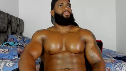 Snapshot of james_bbcmuscle chatting on November 18, 2025, 9:52 pm James BBC online show from November 18, 2025, 9:52 pm