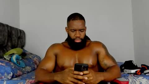 Snapshot of james_bbcmuscle chatting on November 22, 2025, 11:26 pm James BBC online show from November 22, 2025, 11:26 pm