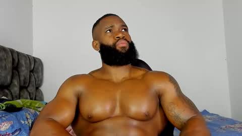 Snapshot of james_bbcmuscle chatting on December 14, 2025, 12:49 am James BBC online show from December 14, 2025, 12:49 am