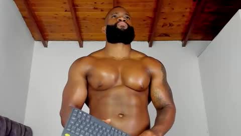 Snapshot of james_bbcmuscle chatting on December 15, 2025, 2:32 pm James BBC online show from December 15, 2025, 2:32 pm