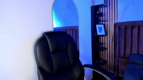 james_cr online show from May 20, 2026, 12:33 pm