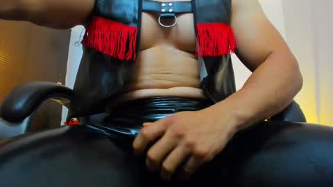 Snapshot of james_thick1 chatting on February 15, 2025, 2:11 pm James online show from February 15, 2025, 2:11 pm