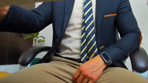 Snapshot of james_thick1 chatting on September 24, 2025, 6:33 pm James online show from September 24, 2025, 6:33 pm