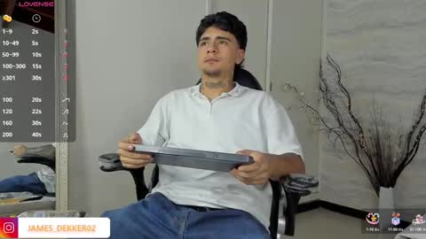 jamesdekker online show from October 21, 2025, 8:20 pm