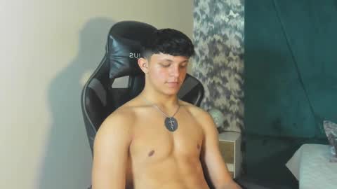 Snapshot of jamesgolden_ chatting on March 5, 2025, 12:27 am jamesgolden_ online show from March 5, 2025, 12:27 am