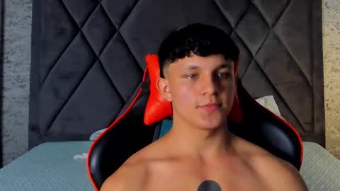 Snapshot of jamesgolden_ chatting on March 12, 2025, 6:33 pm jamesgolden_ online show from March 12, 2025, 6:33 pm