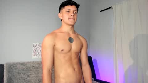 jamesgolden_ online show from November 20, 2025, 9:25 pm