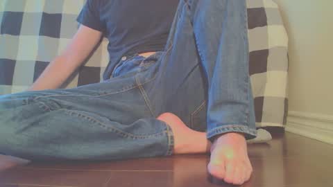 Snapshot of jamesknight57 chatting on February 2, 2026, 5:00 pm James online show from February 2, 2026, 5:00 pm