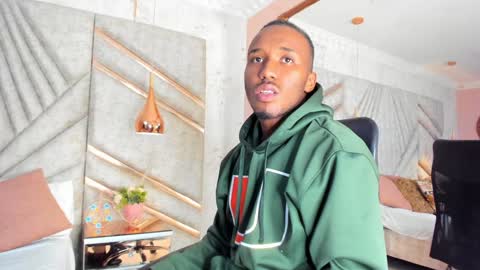 Snapshot of jamesparck chatting on January 8, 2025, 4:22 pm James online show from January 8, 2025, 4:22 pm