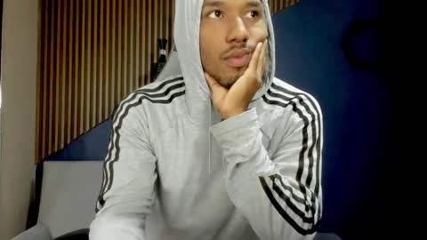 Snapshot of jamesparck chatting on January 22, 2025, 12:27 pm James online show from January 22, 2025, 12:27 pm