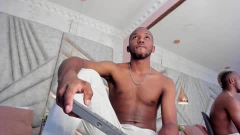 Snapshot of jamesparck chatting on February 26, 2025, 6:21 pm James online show from February 26, 2025, 6:21 pm