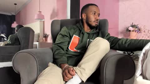 Snapshot of jamesparck chatting on February 20, 2026, 11:16 pm James online show from February 20, 2026, 11:16 pm