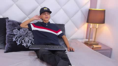 Snapshot of jamess_ford chatting on January 17, 2025, 9:28 pm jamess_ford online show from January 17, 2025, 9:28 pm