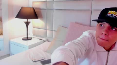 Snapshot of jamess_ford chatting on January 20, 2025, 2:57 pm jamess_ford online show from January 20, 2025, 2:57 pm