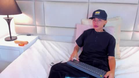 Snapshot of jamess_ford chatting on January 28, 2025, 5:56 pm jamess_ford online show from January 28, 2025, 5:56 pm