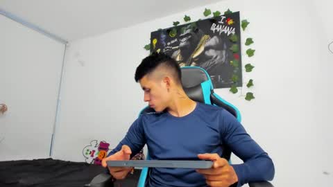 Jamess hott online show from December 11, 2024, 10:49 pm