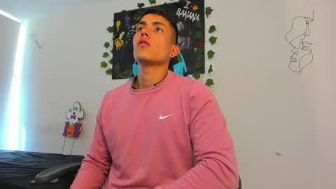 Jamess hott online show from January 6, 2025, 4:44 pm