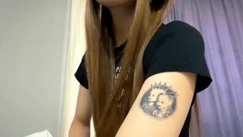 Snapshot of jamestica chatting on September 12, 2025, 2:17 pm Milena online show from September 12, 2025, 2:17 pm