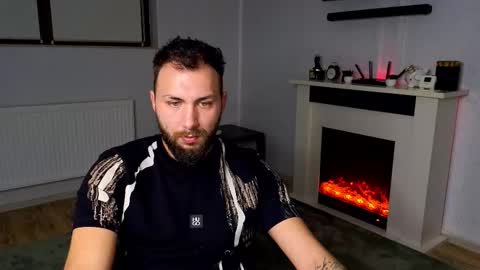 Robbie online show from November 12, 2025, 7:20 am