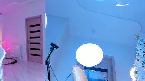 Jenia online show from December 3, 2024, 4:03 am