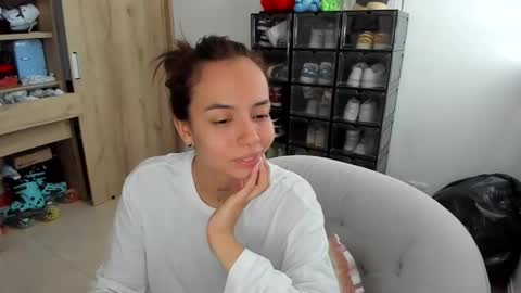 Snapshot of jane_ady chatting on March 4, 2025, 1:28 pm jane_ady online show from March 4, 2025, 1:28 pm